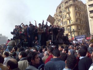 800px-Demonstrators_on_Army_Truck_in_Tahrir_Square,_Cairo